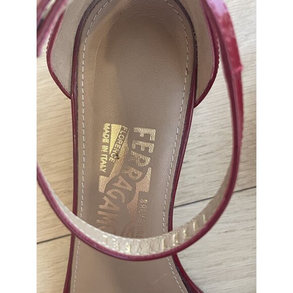 Salvatore Ferragamo Red Patent Leather Heeled Sandals Womens Size 6.5 With Bow & - Picture 6 of 10